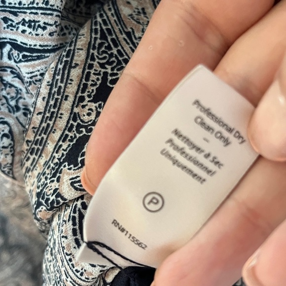 Cinq á Sept Stephanie Paisley Smocked Blouse sze M - Picture 6 of 16